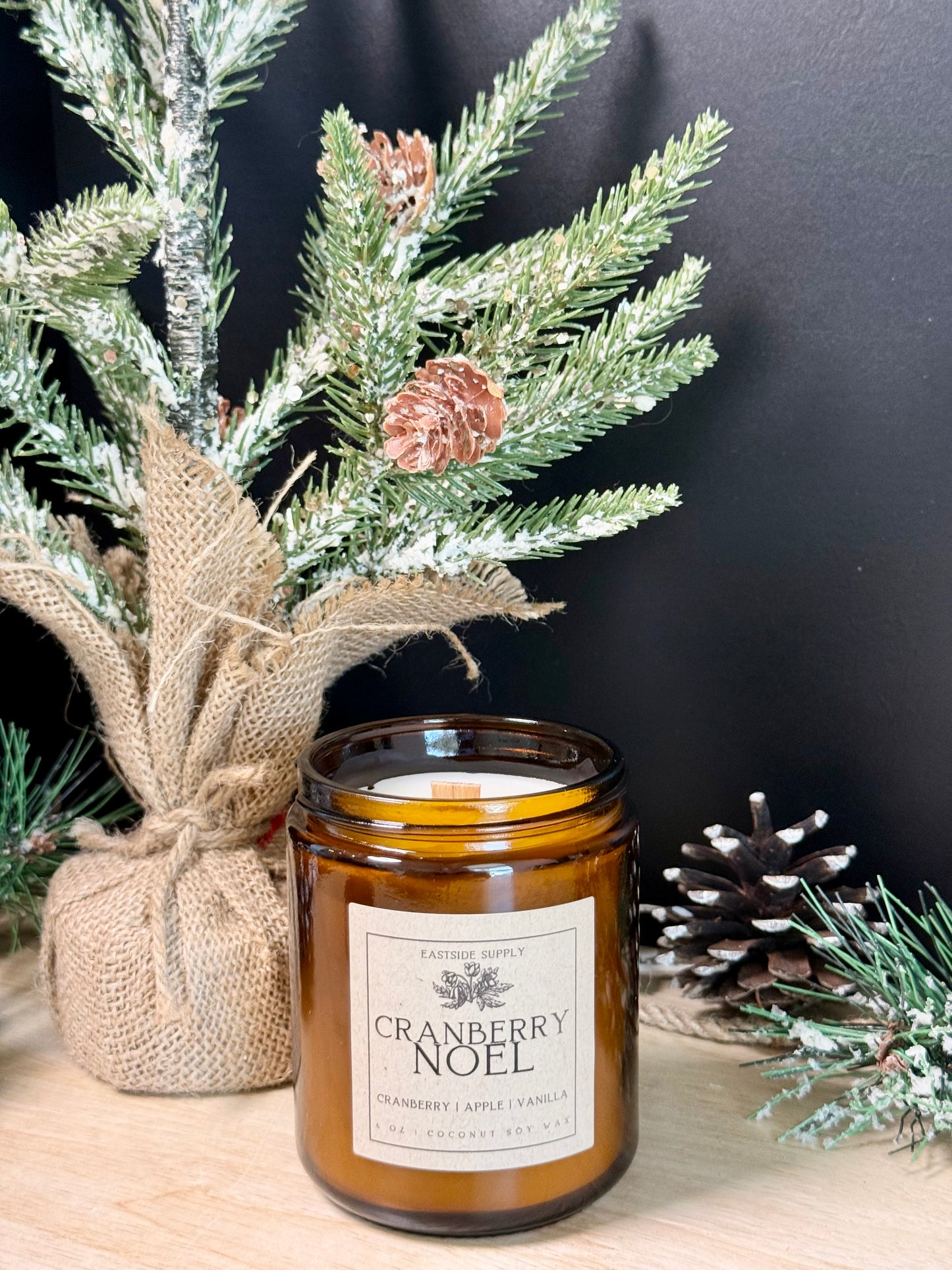 Cranberry Noel Classic Candle